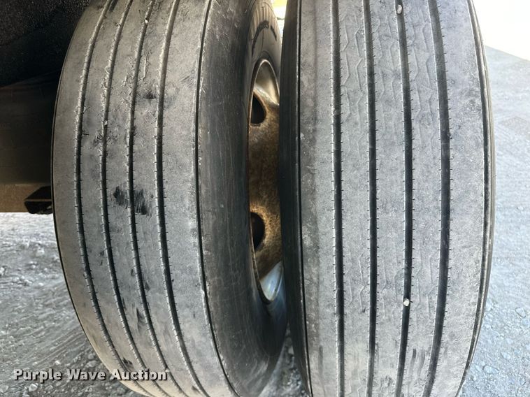 image for item EJ5020 2008 Great Dane refrigerated van trailer