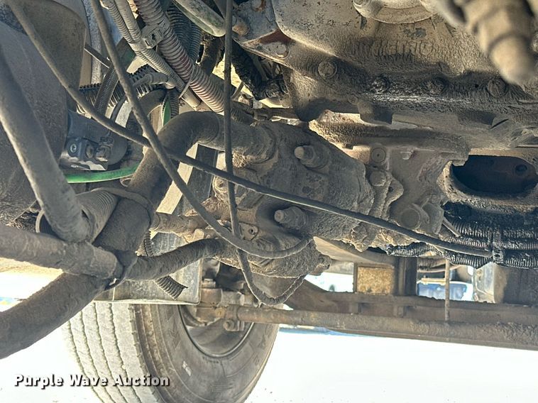 image for item EJ5021 2006 Freightliner  Columbia semi truck