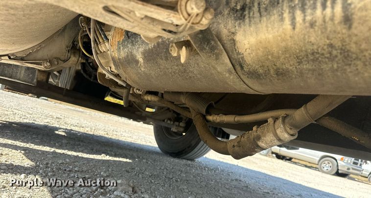 image for item EJ5021 2006 Freightliner  Columbia semi truck