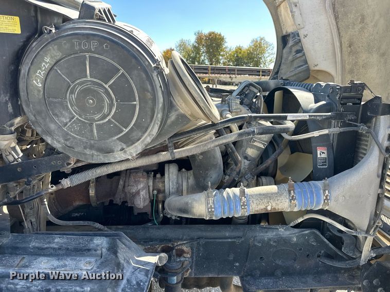 image for item EJ5021 2006 Freightliner  Columbia semi truck