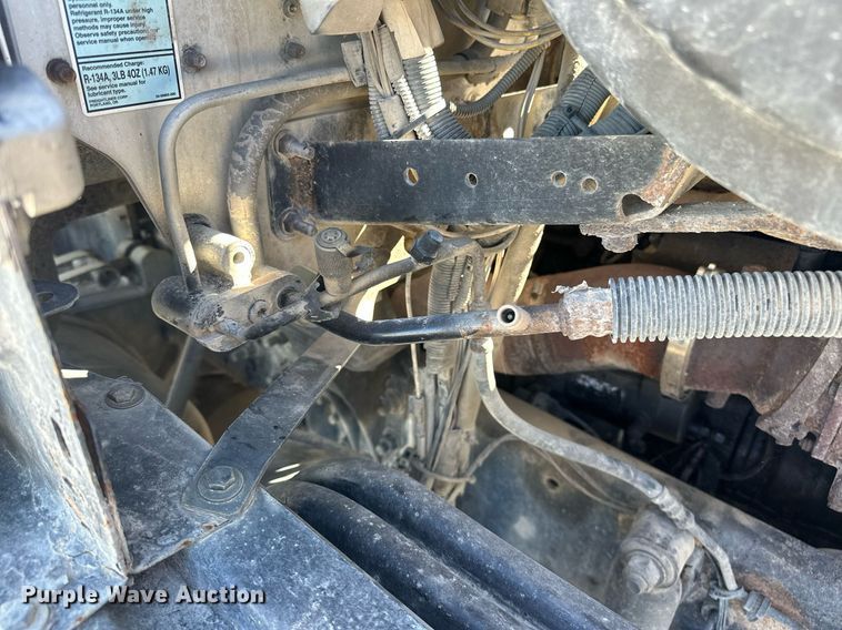 image for item EJ5021 2006 Freightliner  Columbia semi truck