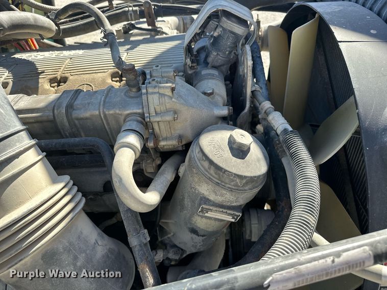 image for item EJ5021 2006 Freightliner  Columbia semi truck