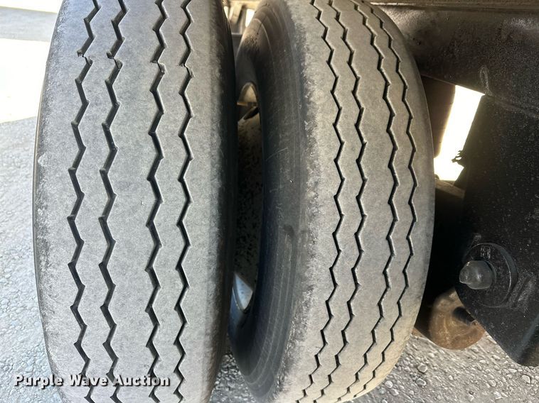 image for item EJ5022 2008 Great Dane refrigerated van trailer