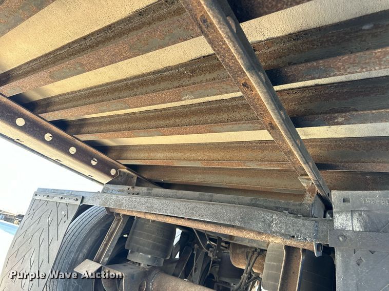 image for item EJ5024 2008 Great Dane refrigerated van trailer