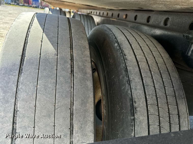 image for item EJ5024 2008 Great Dane refrigerated van trailer