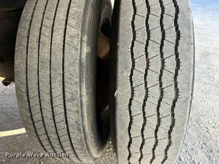 image for item EJ5025 2008 Great Dane refrigerated van trailer