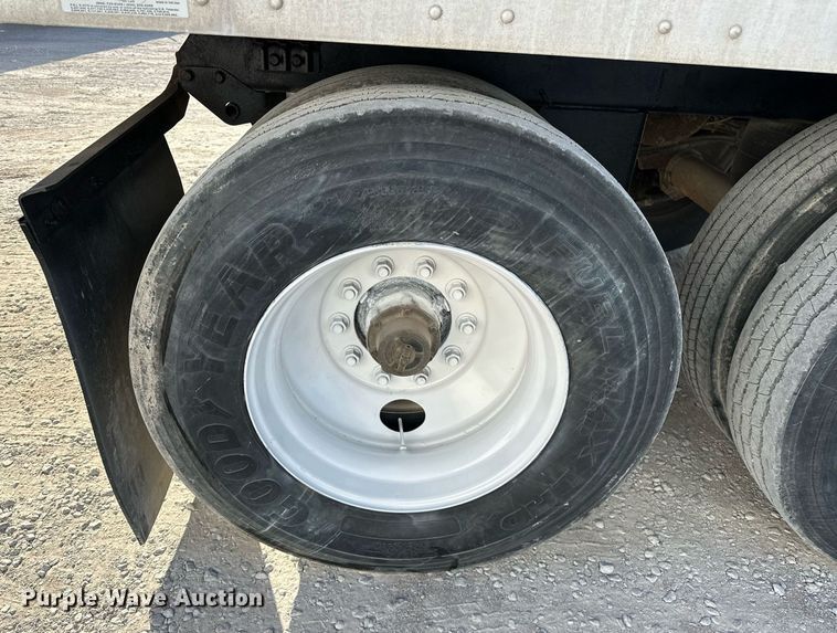 image for item EJ5025 2008 Great Dane refrigerated van trailer