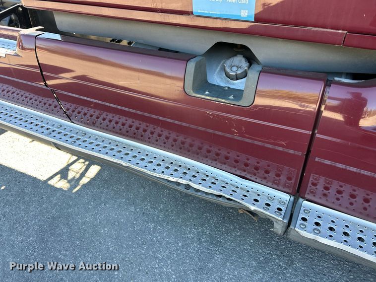 image for item EK3584 2014 Freightliner Cascadia semi truck