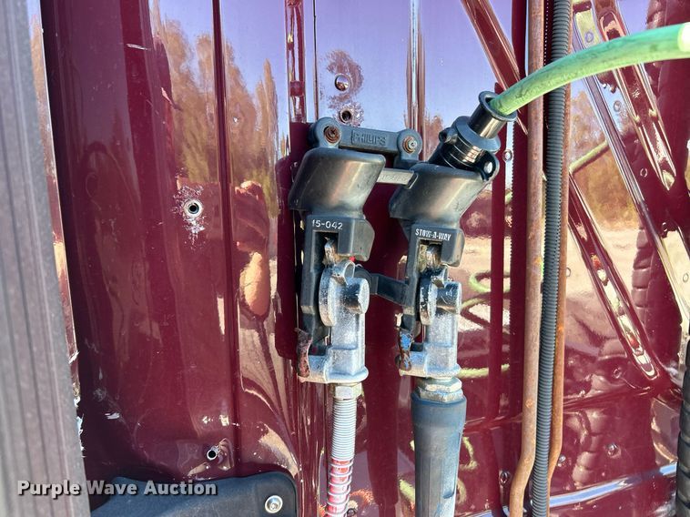 image for item EK3584 2014 Freightliner Cascadia semi truck