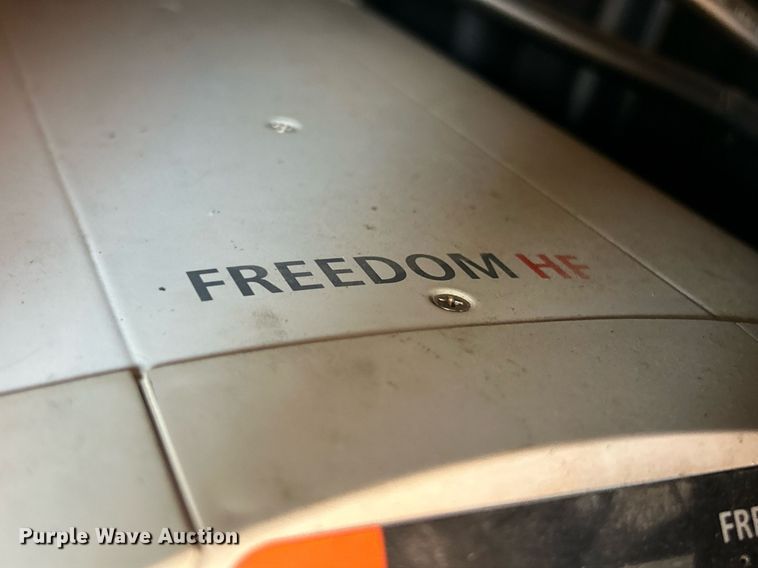 image for item EK3584 2014 Freightliner Cascadia semi truck