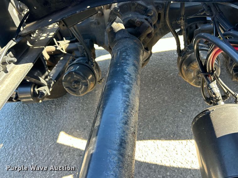 image for item EK3584 2014 Freightliner Cascadia semi truck