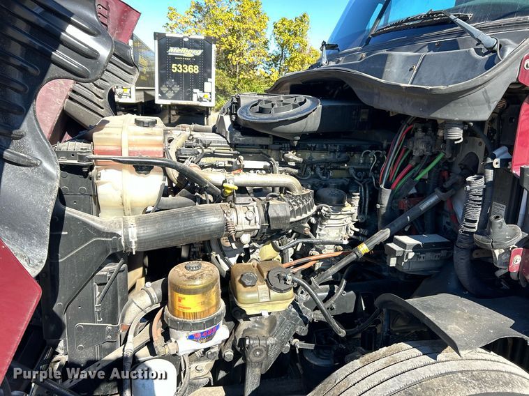 image for item EK3584 2014 Freightliner Cascadia semi truck