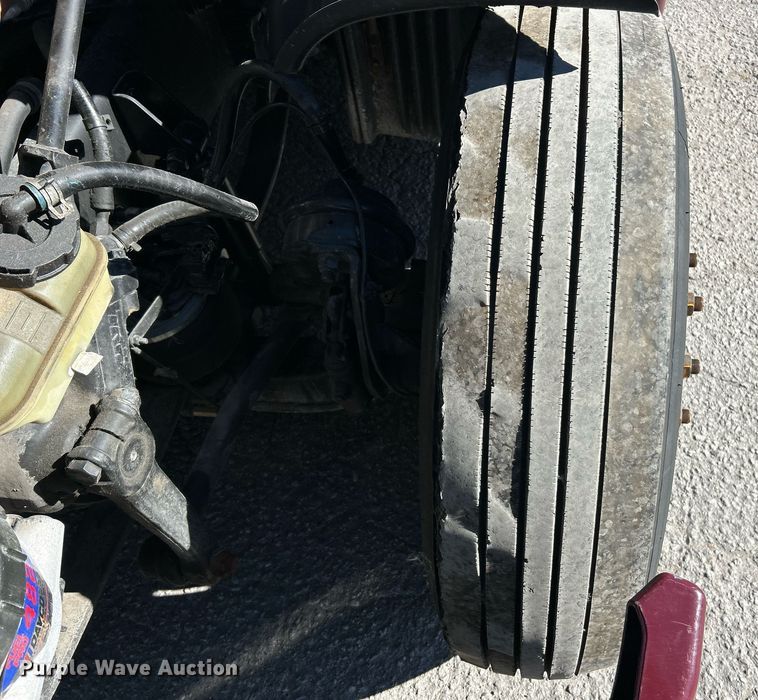 image for item EK3584 2014 Freightliner Cascadia semi truck