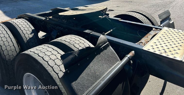 image for item EK3585 2016 Freightliner  Cascadia 125 Evolution semi truck