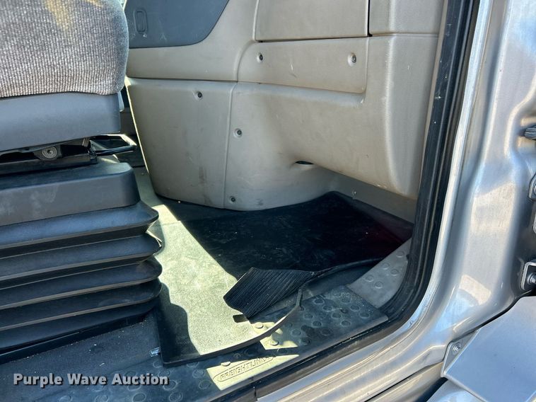 image for item EK3585 2016 Freightliner  Cascadia 125 Evolution semi truck