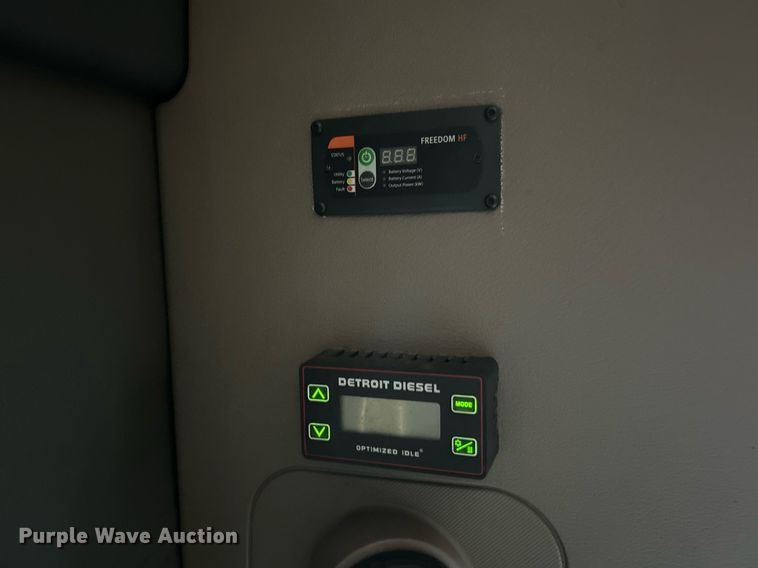 image for item EK3585 2016 Freightliner  Cascadia 125 Evolution semi truck