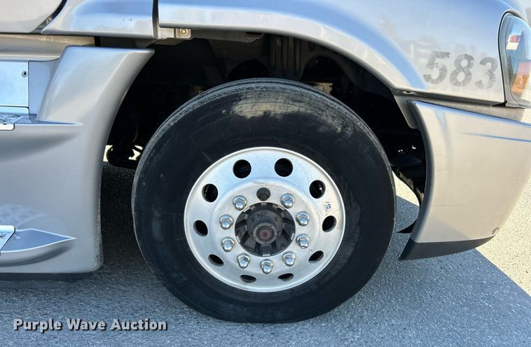 image for item EK3585 2016 Freightliner  Cascadia 125 Evolution semi truck