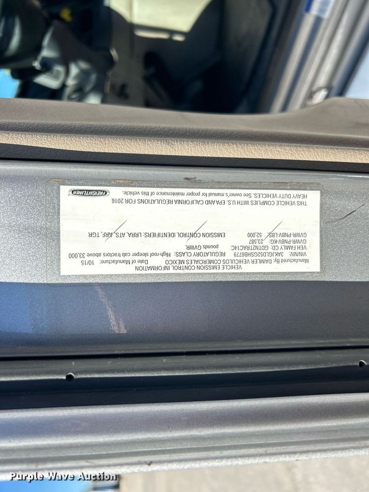 image for item EK3585 2016 Freightliner  Cascadia 125 Evolution semi truck