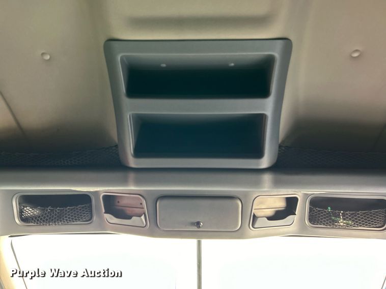 image for item EK3586 2016 Freightliner Cascadia 125 Evolution  semi truck