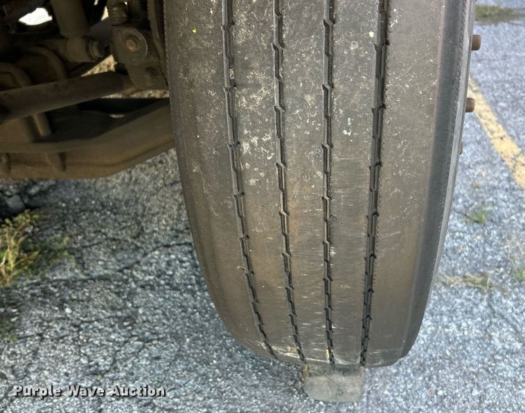 image for item EK3586 2016 Freightliner Cascadia 125 Evolution  semi truck