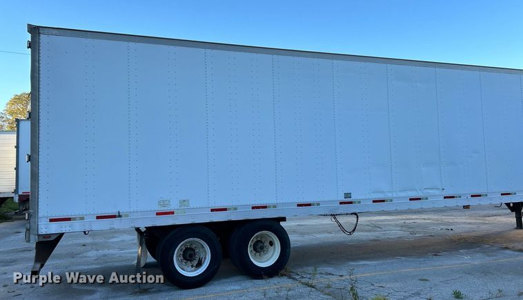 image for item EK3588 2008 Utility Trailer VS2DX dry van trailer