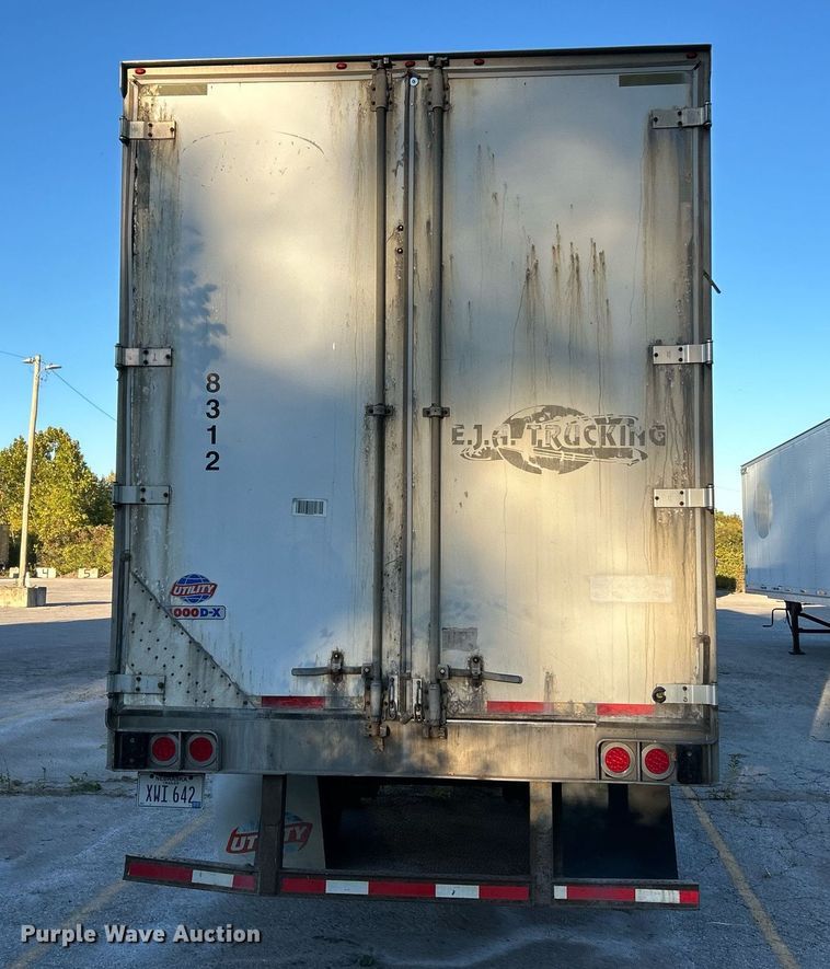 image for item EK3588 2008 Utility Trailer VS2DX dry van trailer