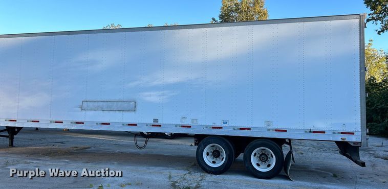 image for item EK3588 2008 Utility Trailer VS2DX dry van trailer