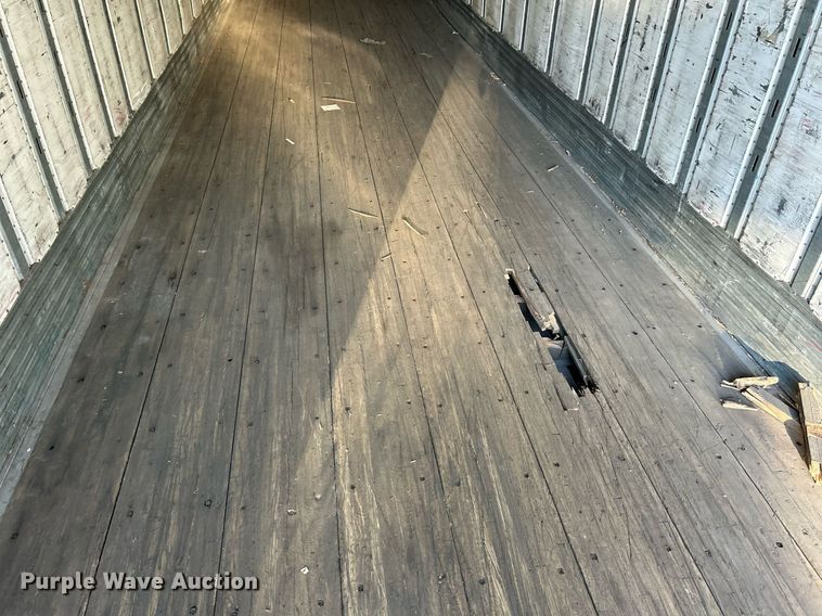 image for item EK3588 2008 Utility Trailer VS2DX dry van trailer