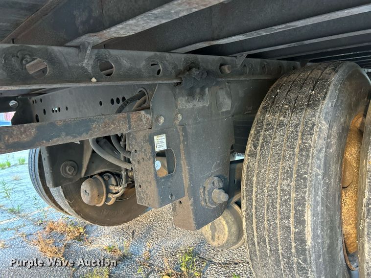 image for item EK3588 2008 Utility Trailer VS2DX dry van trailer