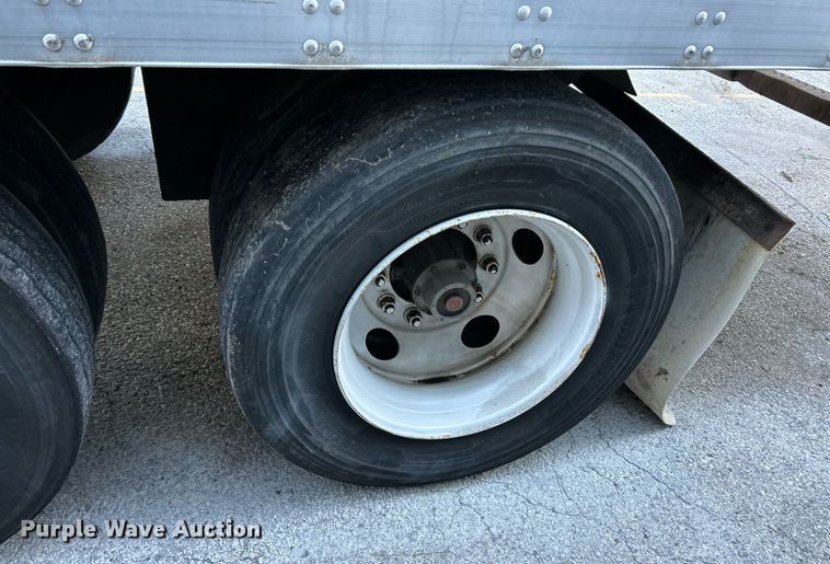 image for item EK3588 2008 Utility Trailer VS2DX dry van trailer