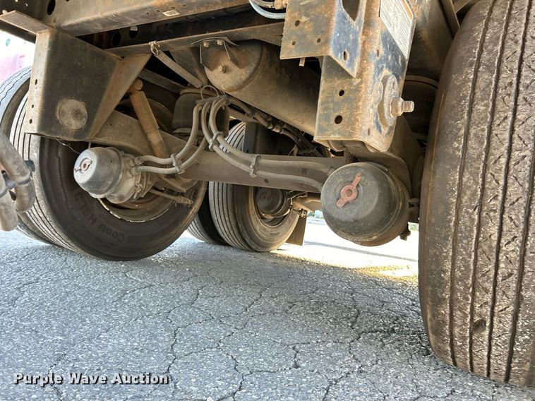 image for item EK3589 2012 Utility Trailer VS2RA refrigerated van trailer