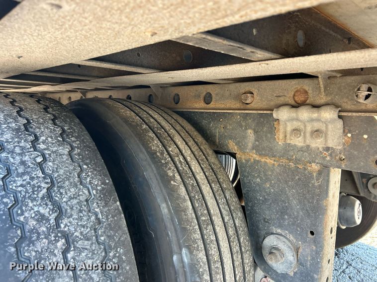 image for item EK3589 2012 Utility Trailer VS2RA refrigerated van trailer