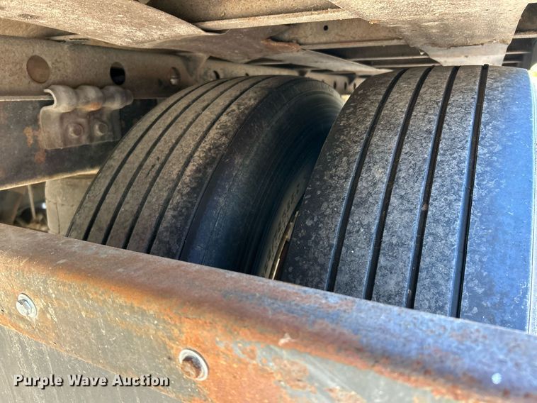 image for item EK3589 2012 Utility Trailer VS2RA refrigerated van trailer