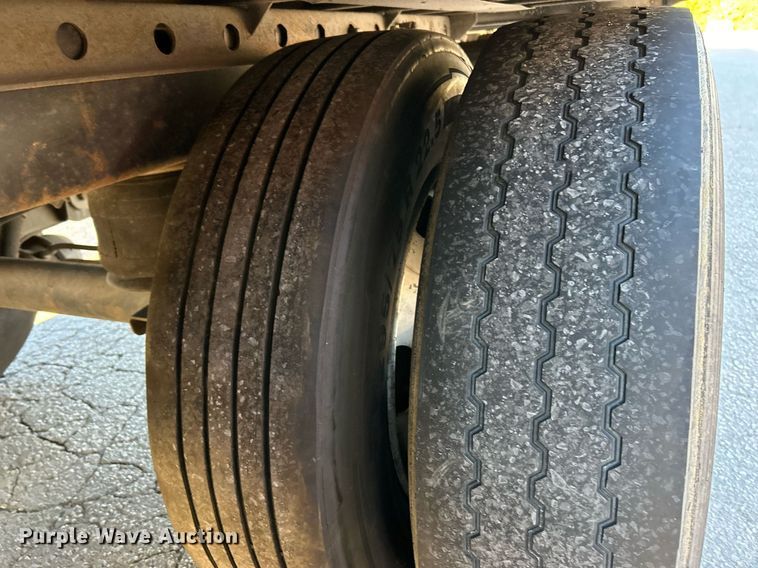 image for item EK3589 2012 Utility Trailer VS2RA refrigerated van trailer