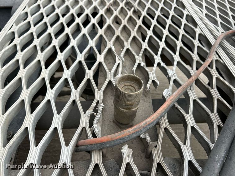 image for item EK3600 1994 Mack CH600 semi truck