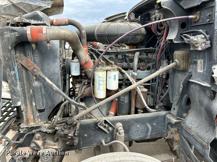 image for item EK3600 1994 Mack CH600 semi truck