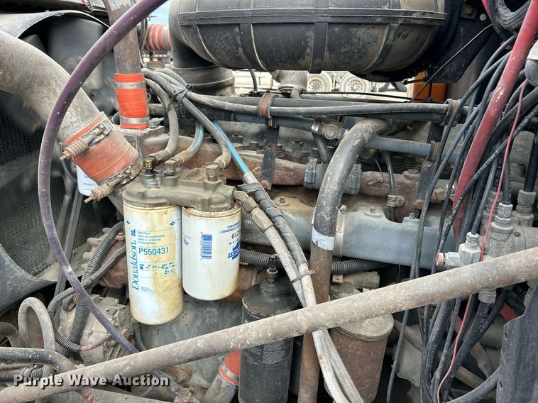 image for item EK3600 1994 Mack CH600 semi truck