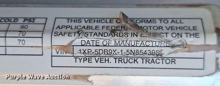 image for item EQ2310 2005 Peterbilt 379 semi truck