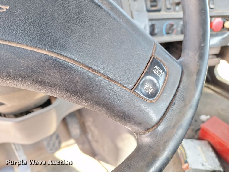 image for item EQ2311 2007 Sterling A-Line semi truck