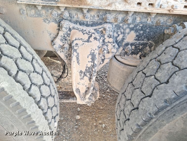 image for item EQ2311 2007 Sterling A-Line semi truck