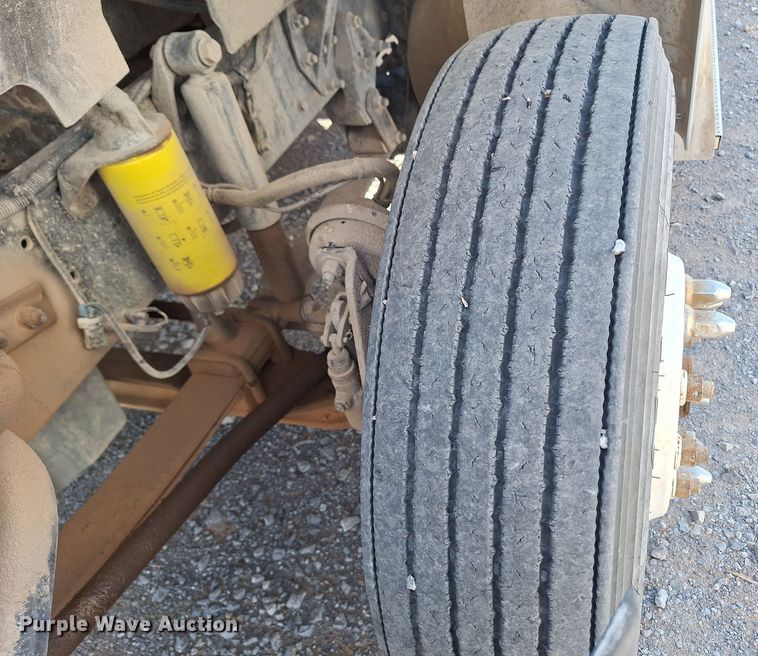 image for item EQ2311 2007 Sterling A-Line semi truck