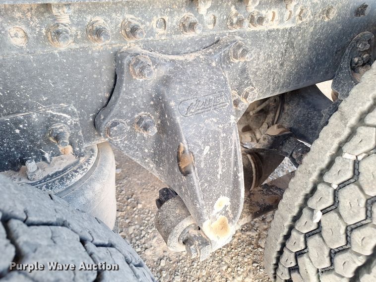 image for item EQ2311 2007 Sterling A-Line semi truck