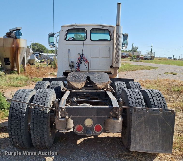 image for item EQ2312 2007 Sterling A-Line semi truck