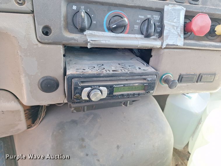 image for item EQ2312 2007 Sterling A-Line semi truck