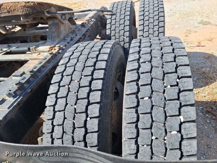 image for item EQ2312 2007 Sterling A-Line semi truck