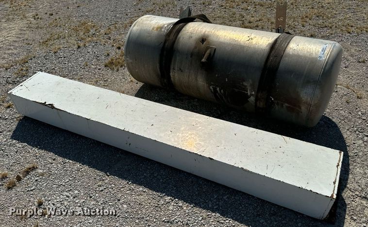 image for item JE9370 Truck parts