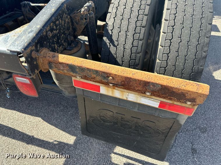 image for item LR9513 2015 Mack CXU613 semi truck