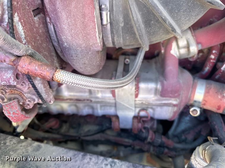 image for item LR9513 2015 Mack CXU613 semi truck