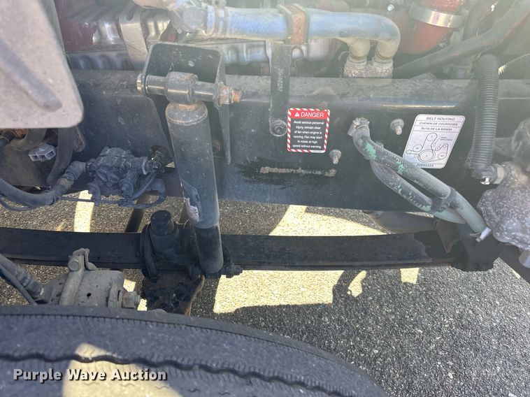 image for item LR9513 2015 Mack CXU613 semi truck