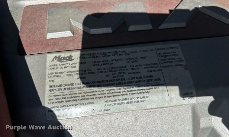 image for item LR9513 2015 Mack CXU613 semi truck